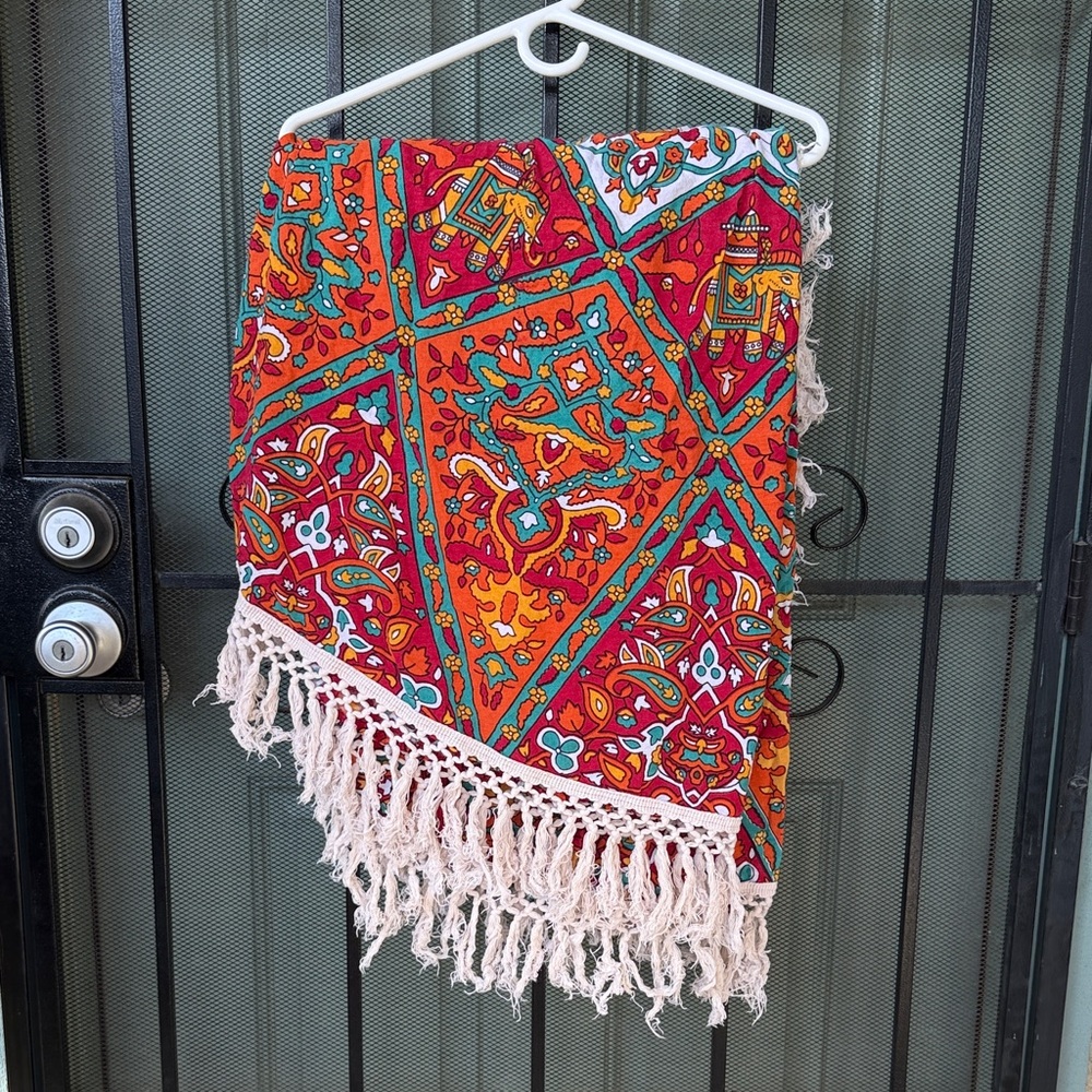 Vibrant Round Multicolor Beach Blanket with Fringe
